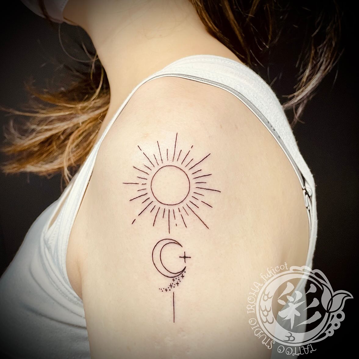 🌞🌙ご来店ありがとうございました。
太陽と月;のタトゥーです。

◆札幌市西区の小さなプライベートタトゥースタジオ〈彩 iroha〉では、かけ出し彫り師の勉強のためにモニターさまを募集中です。
少し多めにお時間をいただいたり、後日お直しをさせていただく必要があったりするかもしれませんが、お客さまのご希望や図柄への想いを大切に、デザイン作成・施術をさせていただきます。
ただいまモニターさま価格となっております。是非ご検討をよろしくお願いいたします。
◆現時点でのご新規さまのご予約は、2月以降となります。ホームページの「ご予約可能日カレンダー」をご確認ください。

ご予約・お問い合わせはホームページもしくはLINEからお願いいたします。
#札幌タトゥー #タトゥーモニター募集中 #tattoo #tattooartwork #タトゥースタジオ #sunmoon #🌞 #🌙