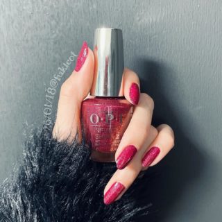 #PR OPIさまのブランドインフルエンサープロジェクトに参加させていただいています💅✨ 

煌めくゴールドがキュートなワインレッド【ISL H010】♥️✨

#OPI #オーピーアイ #infiniteshine #selfnail #nails #nailstagram #instanails #自爪ネイル #セルフネイル #自爪育成 #ネイル #ネイルケア #opiネイル #opinails  #マニキュア #💅 #♥️